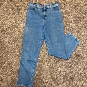 Medium wash Gloria Vanderbilt mom jeans